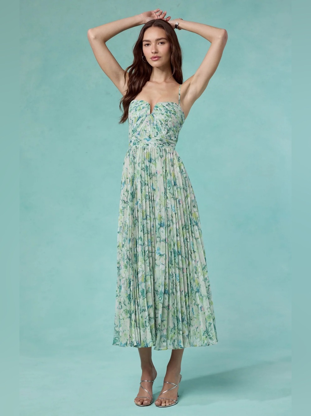 NWT- ASTR Bayley Floral Pleated Maxi Dress